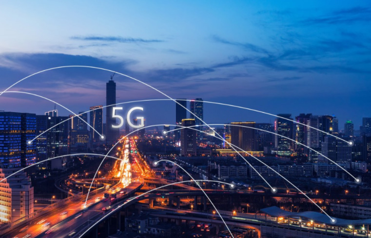 無線通信技術(shù)應(yīng)用于多個領(lǐng)域，已經(jīng)成為人們?nèi)粘＝涣?、商業(yè)合作以及創(chuàng)新研究的基石。