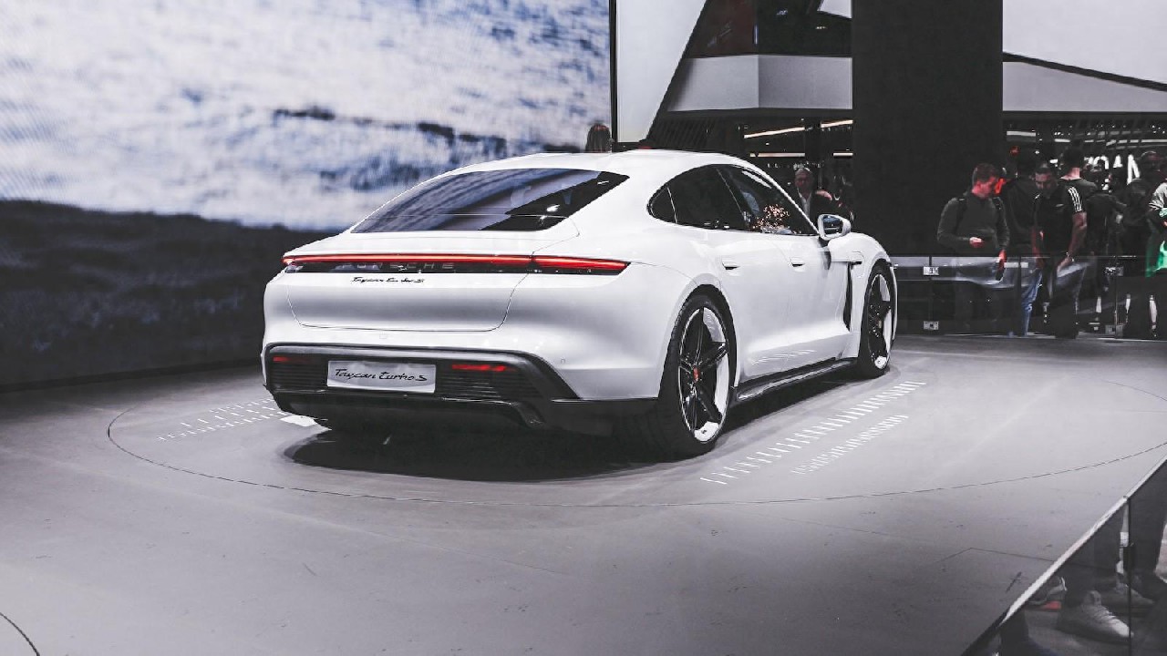 國(guó)家為什么要大力發(fā)展新能源汽車(chē)，其背后的目的什么？