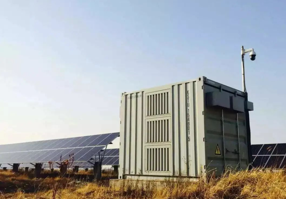 同樣是逆變器，儲能的和光伏的有啥區(qū)別？