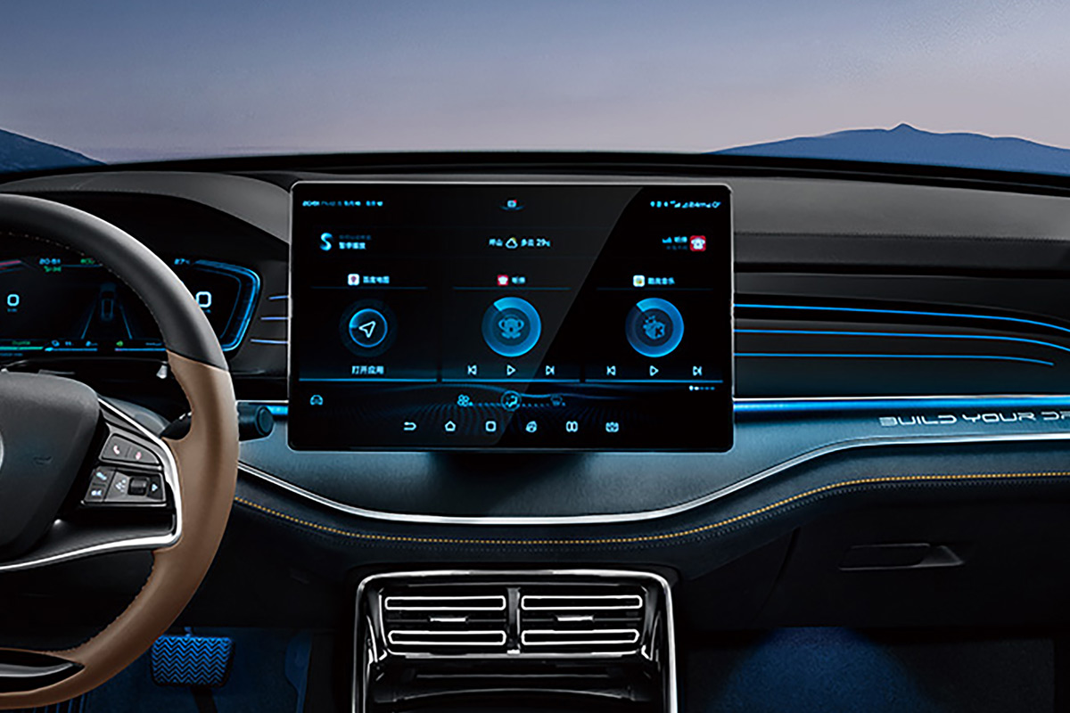 從多屏幕融合到交互到業(yè)態(tài)創(chuàng)新，中國汽車品牌車聯(lián)網(wǎng)系統(tǒng)大解析