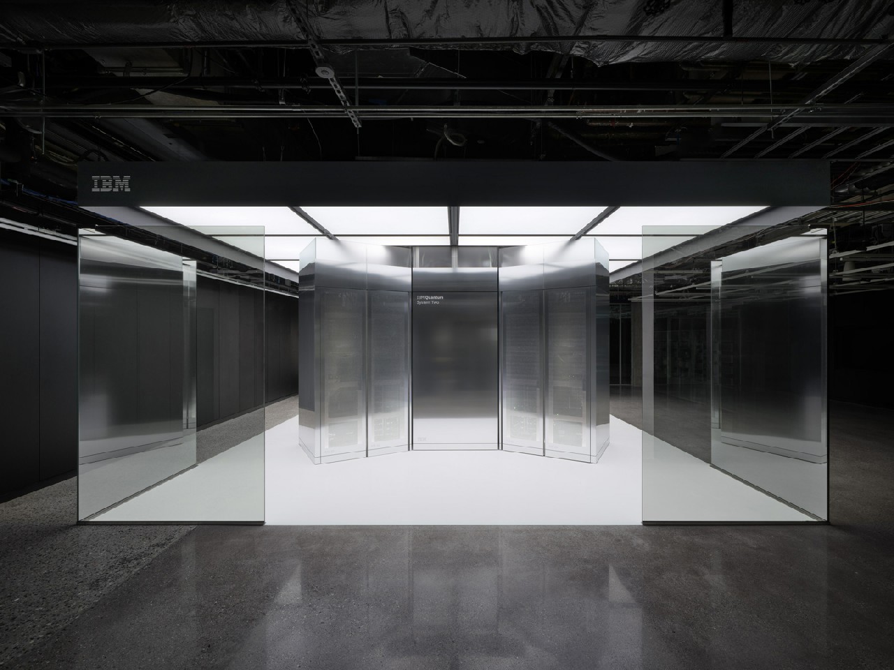 規(guī)模較目前高出一個(gè)數(shù)量級(jí)，消息稱 IBM 將聯(lián)手日本 AIST 建設(shè)下代量子計(jì)算機(jī)